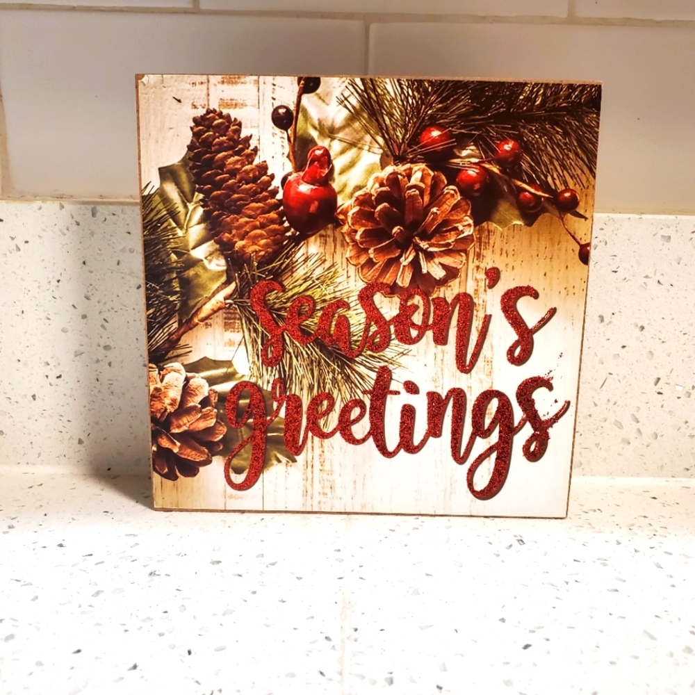 "Season's Greetings" holiday wall sign